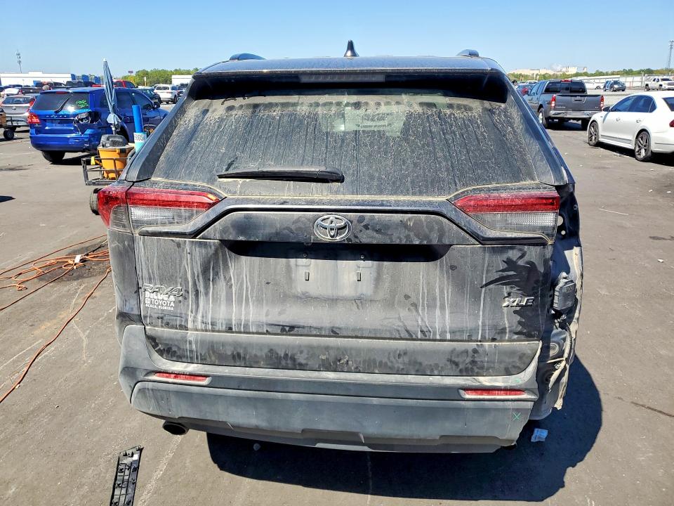 Продаж на аукціоні авто 2022 Toyota Rav4, vin: 2T3W1RFV6NC182306, номер лоту: 46462126