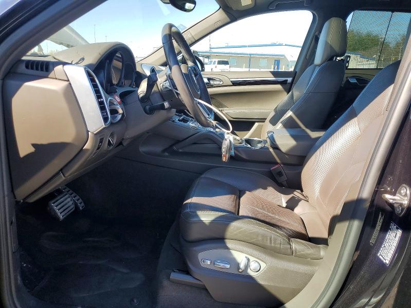 41798066 :رقم المزاد ، WP1AE2A27FLA51910 vin ، 2015 Porsche Cayenne مزاد بيع