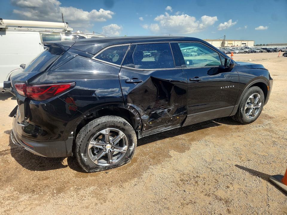 Продаж на аукціоні авто 2025 Chevrolet Blazer, vin: 3GNKBCR40SS203726, номер лоту: 47199176