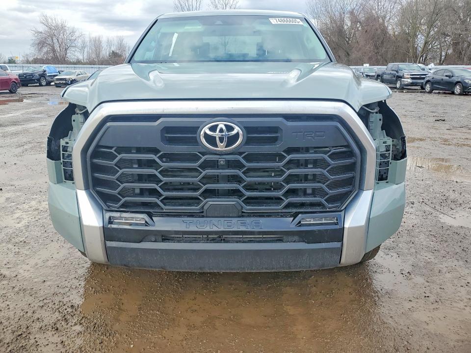 Продаж на аукціоні авто 2023 Toyota Tundra, vin: 5TFJA5EC7PX017686, номер лоту: 74866605