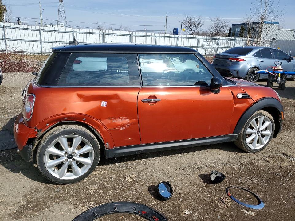 47240806 :رقم المزاد ، WMWSU3C53DT688454 vin ، 2013 Mini Cooper مزاد بيع