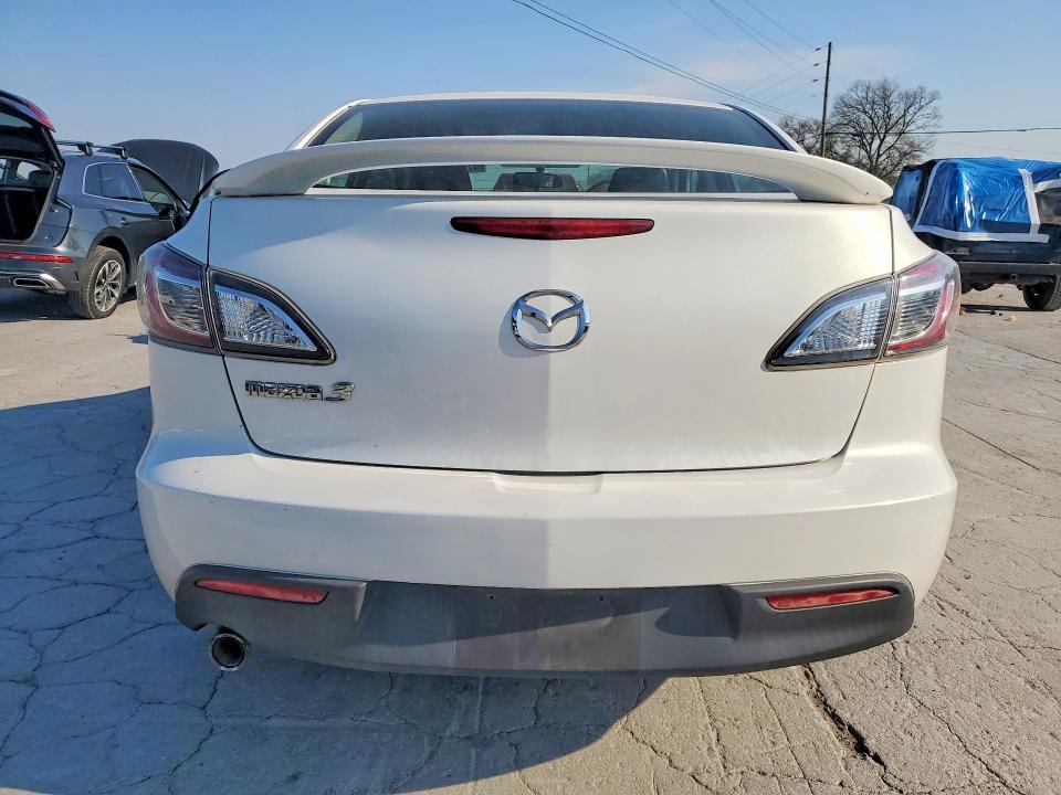 2011 Mazda 3 მანქანა იყიდება აუქციონზე, vin: JM1BL1VF6B1381059, აუქციონის ნომერი: 47744356