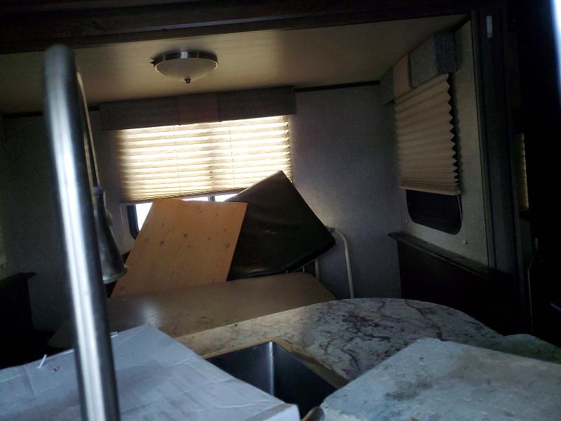 47748176 :رقم المزاد ، 5SFNB2727JN356336 vin ، 2018 Heartland Rv's Recreational Vehicle (rv) مزاد بيع