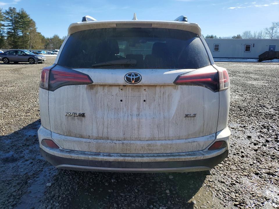 2017 Toyota Rav4 მანქანა იყიდება აუქციონზე, vin: 2T3WFREV9HW402561, აუქციონის ნომერი: 41898006