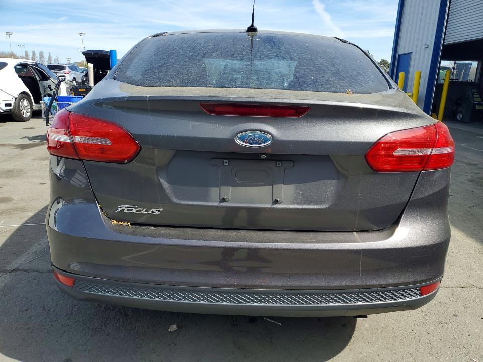 46024156 :رقم المزاد ، 1FADP3E28FL248969 vin ، 2015 Ford Focus مزاد بيع