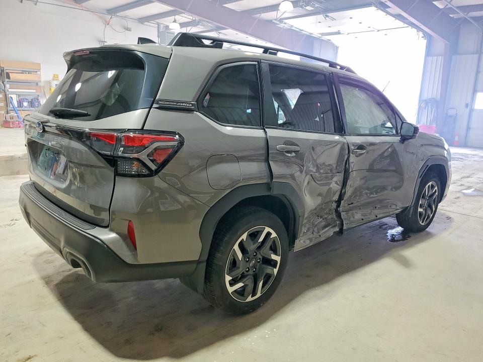 46438606 :رقم المزاد ، JF2SLDNC8SH565340 vin ، 2025 Subaru Forester مزاد بيع