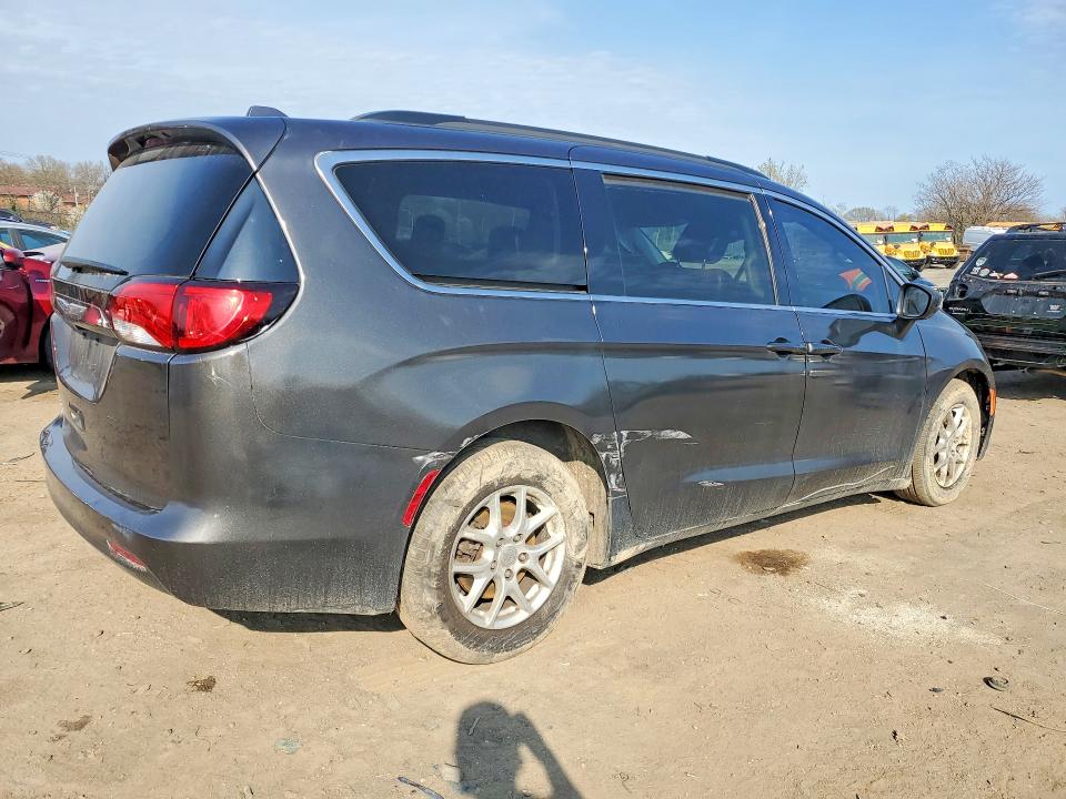 48150096 :رقم المزاد ، 2C4RC1DG0LR181896 vin ، 2020 Chrysler Voyager مزاد بيع