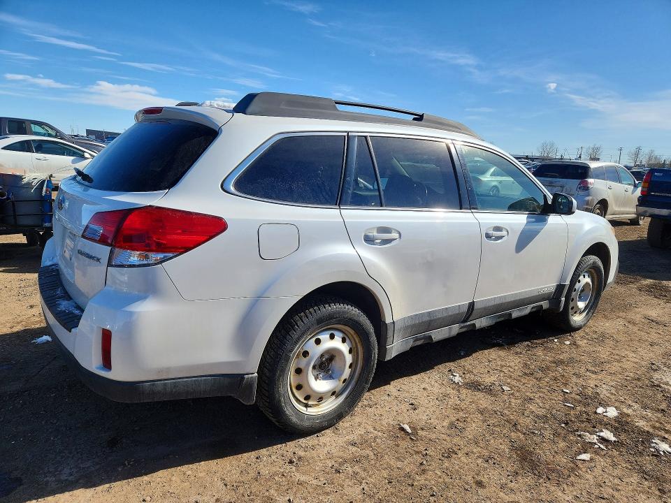 45478766 :رقم المزاد ، 4S4BRGDC4E3300590 vin ، 2014 Subaru Outback مزاد بيع