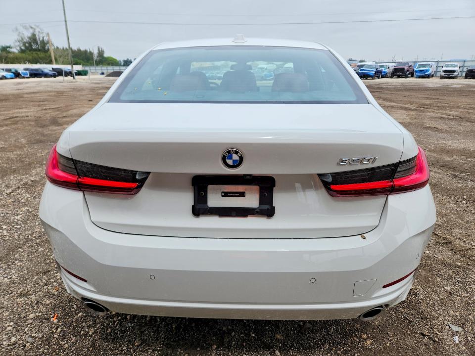 2025 Bmw 330i მანქანა იყიდება აუქციონზე, vin: 3MW69CW01S8E90690, აუქციონის ნომერი: 46374906