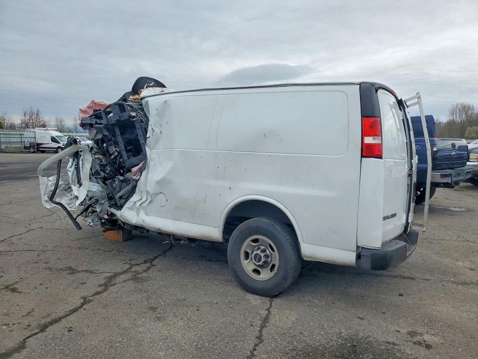 41773996 :رقم المزاد ، 1GTW7AFP7P1118082 vin ، 2023 Gmc Savana مزاد بيع