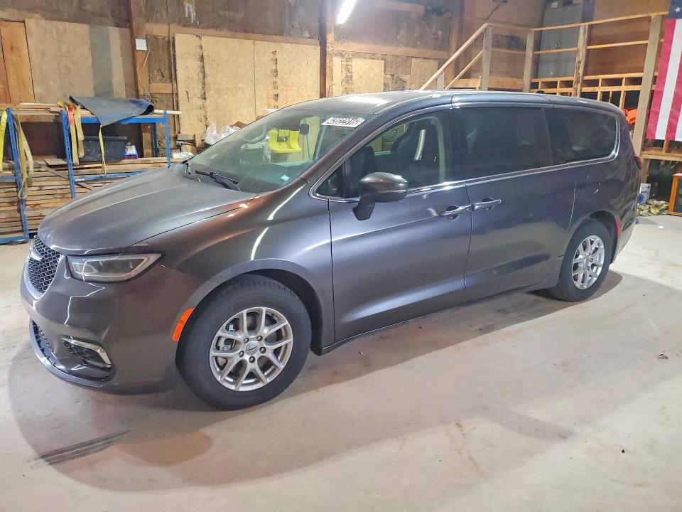 Auction sale of the 2023 Chrysler Pacifica, vin: 2C4RC1BG8PR525192, lot number: 42022916