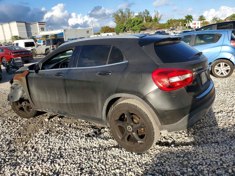 Продажа на аукционе авто 2019 Mercedes-benz Gla, vin: WDCTG4EB7KJ550488, номер лота: 79055075