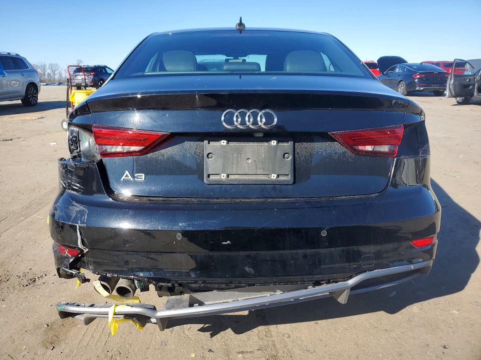 46453546 :رقم المزاد ، WAUGUGFF6H1042795 vin ، 2017 Audi A3 مزاد بيع