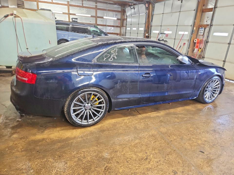 41994246 :رقم المزاد ، WAUVVAFR7BA024762 vin ، 2011 Audi S5 مزاد بيع