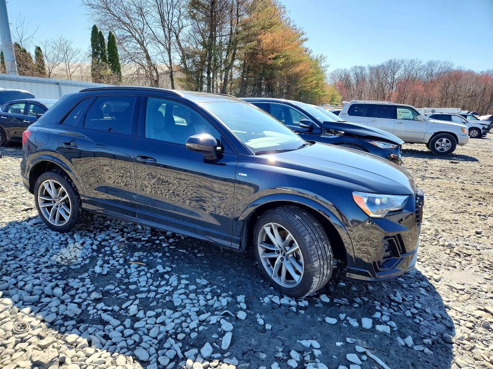 Продажа на аукционе авто 2022 Audi Q3, vin: WA1DECF31N1089529, номер лота: 47262326