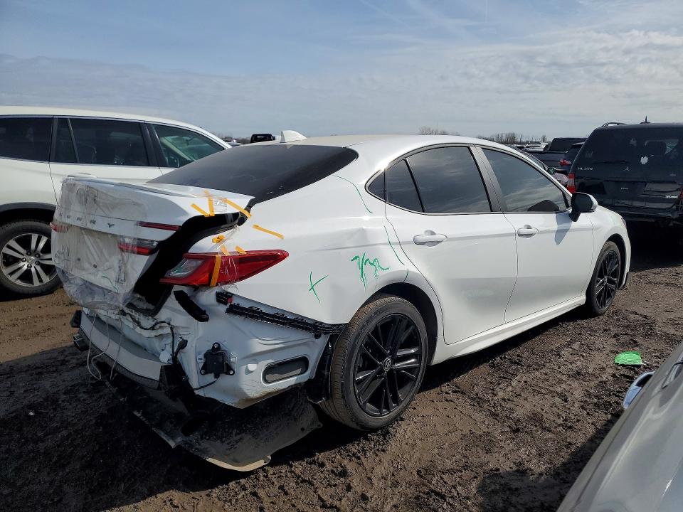 Продажа на аукционе авто 2025 Toyota Camry, vin: 4T1DBADKXSU539617, номер лота: 46897636
