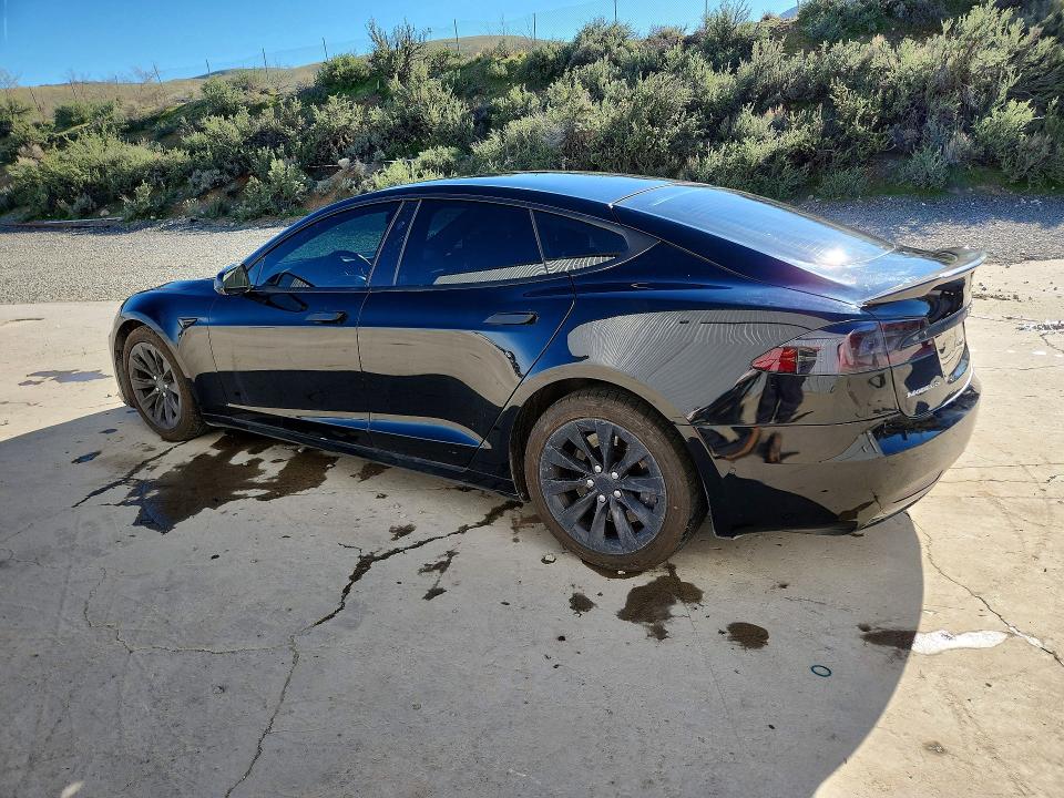47377126 :رقم المزاد ، 5YJSA1E26JF294013 vin ، 2018 Tesla Model S مزاد بيع