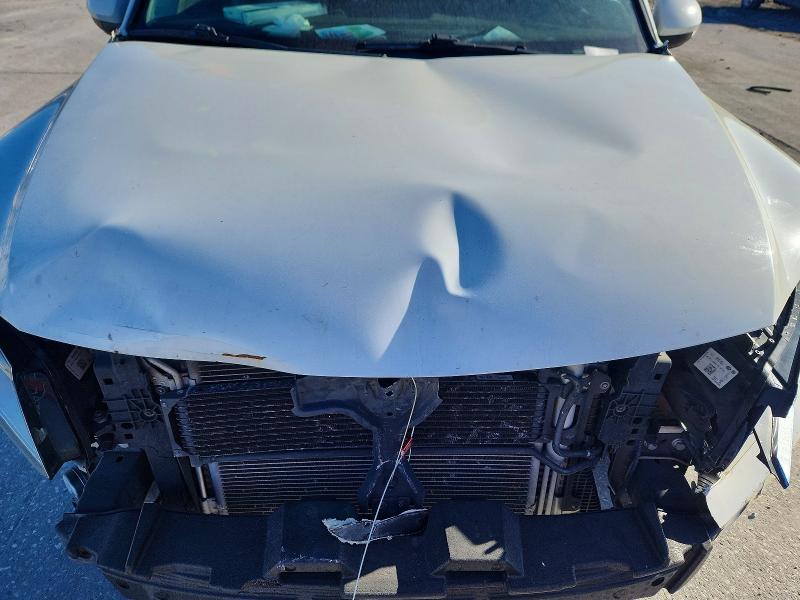 2015 Volkswagen Tiguan მანქანა იყიდება აუქციონზე, vin: WVGAV7AX3FW542995, აუქციონის ნომერი: 79646445