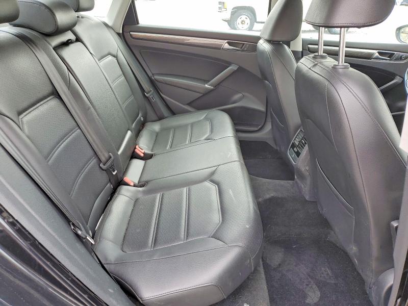 2017 Volkswagen Passat მანქანა იყიდება აუქციონზე, vin: 1VWBT7A38HC013619, აუქციონის ნომერი: 46509546