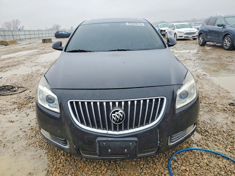 79689815 :رقم المزاد ، W04G05GV8B1100979 vin ، 2011 Buick Regal مزاد بيع
