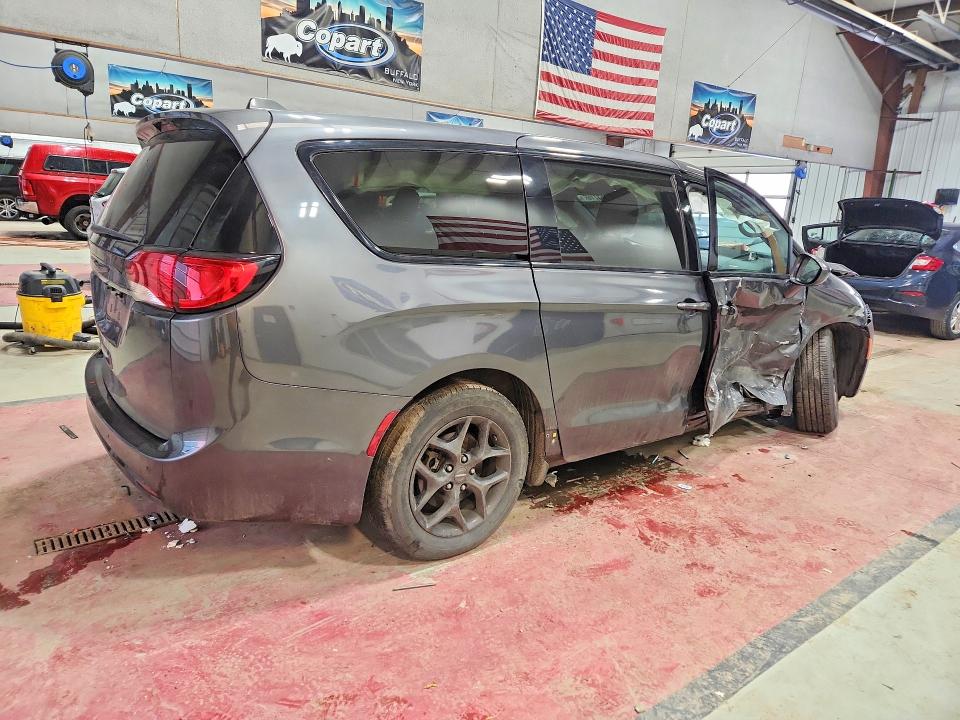 2018 Chrysler Pacifica მანქანა იყიდება აუქციონზე, vin: 2C4RC1FG5JR306160, აუქციონის ნომერი: 45853716