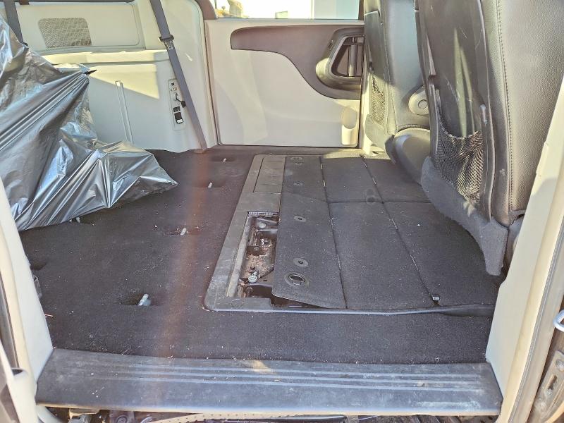 45543356 :رقم المزاد ، 2C4RC1BG7GR298562 vin ، 2016 Chrysler Town & Country مزاد بيع