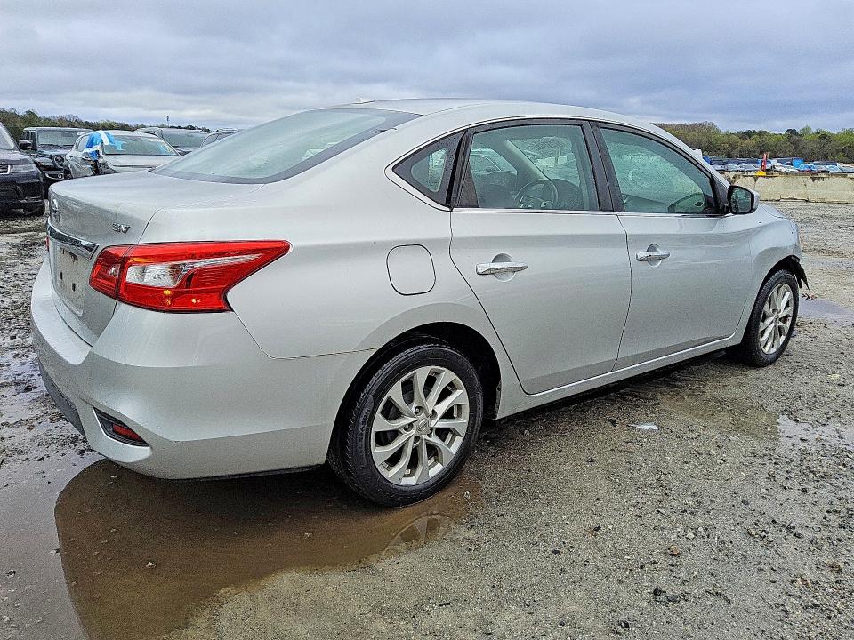 Продажа на аукционе авто 2018 Nissan Sentra, vin: 3N1AB7AP6JY245639, номер лота: 79416675