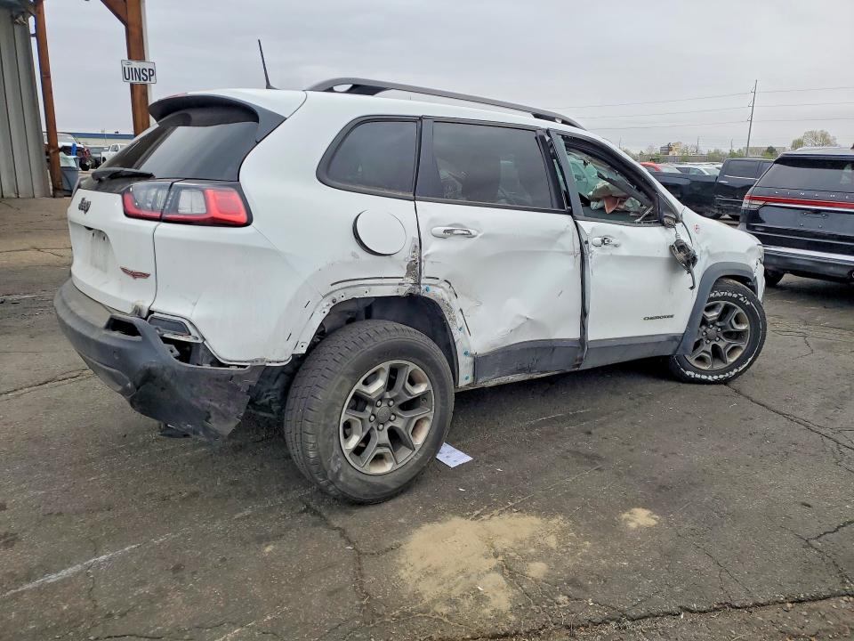 47778866 :رقم المزاد ، 1C4PJMBN9KD386344 vin ، 2019 Jeep Cherokee مزاد بيع