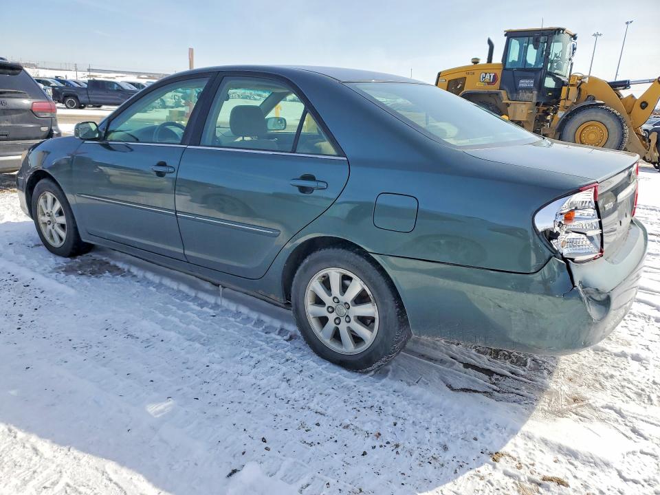 47936926 :رقم المزاد ، JTDBF30K620044680 vin ، 2002 Toyota Camry مزاد بيع