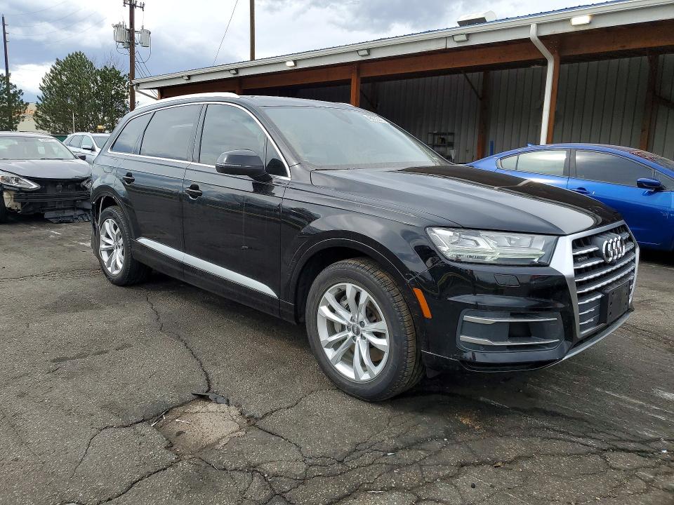 2019 Audi Q7 მანქანა იყიდება აუქციონზე, vin: WA1LAAF74KD013876, აუქციონის ნომერი: 46535446