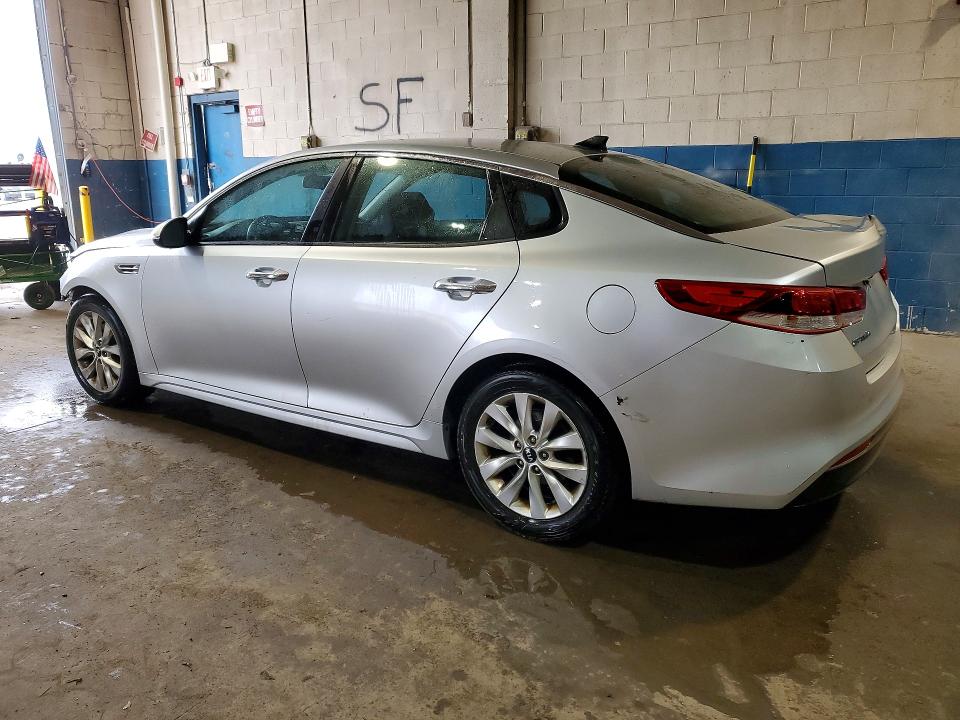 2017 Kia Optima მანქანა იყიდება აუქციონზე, vin: 5XXGT4L36HG161708, აუქციონის ნომერი: 79782225