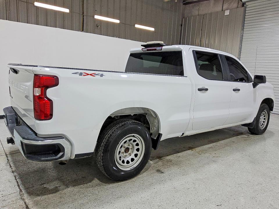 49593166 :رقم المزاد ، 3GCUDAEDXPG133894 vin ، 2023 Chevrolet Silverado مزاد بيع