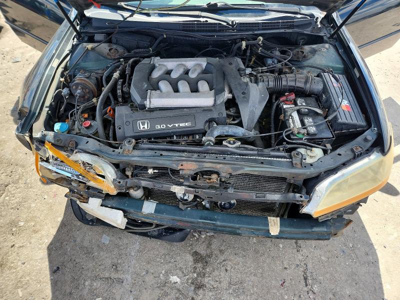 46483536 :رقم المزاد ، 1HGCG1658YA072752 vin ، 2000 Hond Accord مزاد بيع
