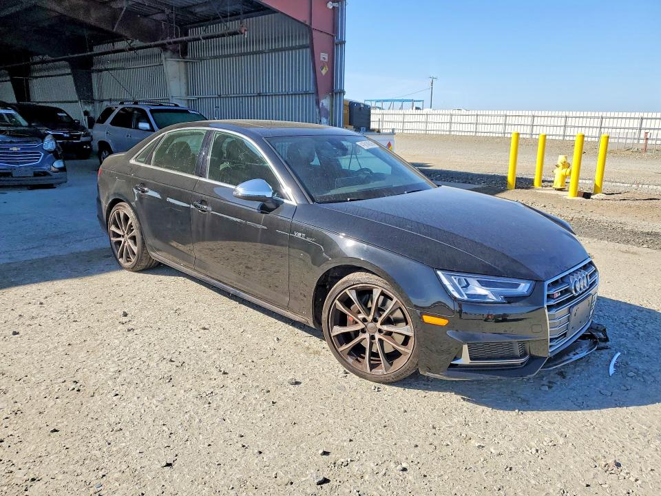 Продажа на аукционе авто 2018 Audi S4, vin: WAUB4AF49JA207556, номер лота: 41614616