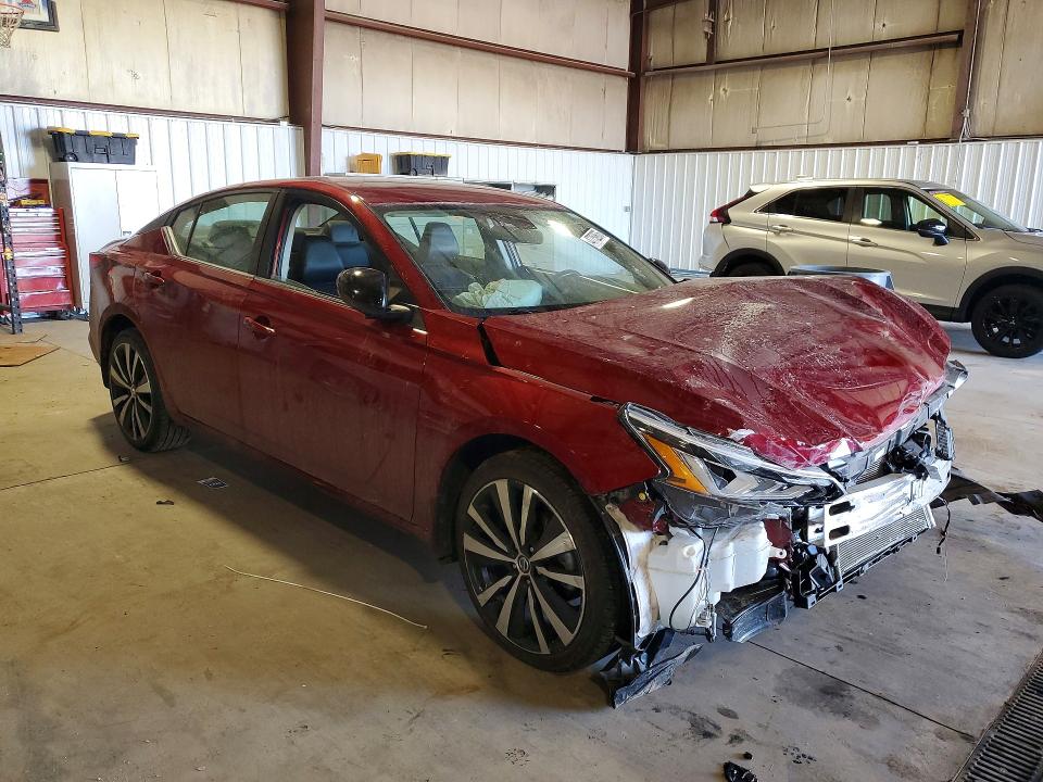 2021 Nissan Altima მანქანა იყიდება აუქციონზე, vin: 1N4BL4CW4MN367389, აუქციონის ნომერი: 47752676