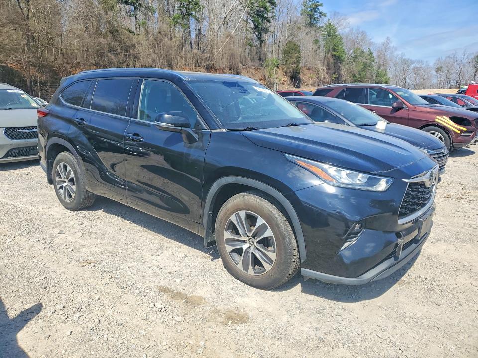 79749195 :رقم المزاد ، 5TDGZRBH9LS504284 vin ، 2020 Toyota Highlander مزاد بيع