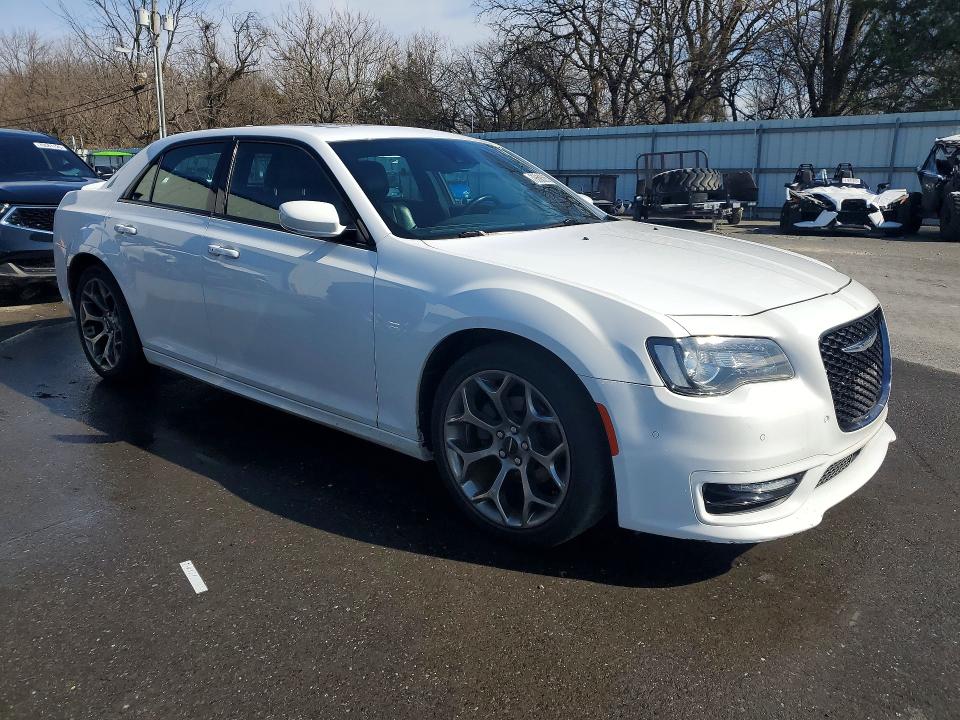 Aukcja sprzedaży 2018 Chrysler 300, vin: 2C3CCABG1JH240647, numer aukcji: 79635335