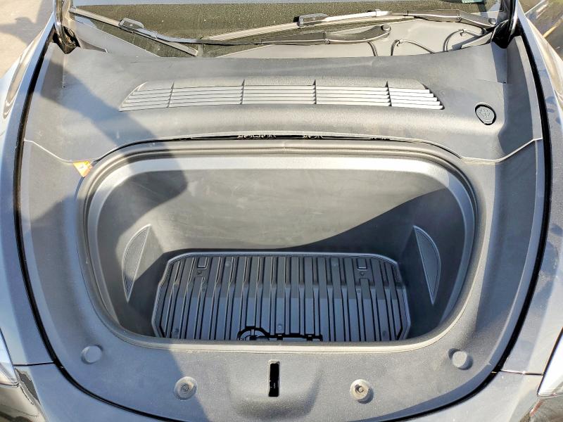 2025 Tesla Model Y მანქანა იყიდება აუქციონზე, vin: 7SAYGDED4SA375945, აუქციონის ნომერი: 47882736