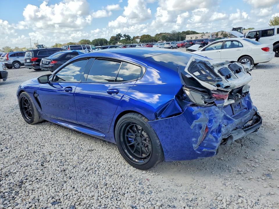 45568366 :رقم المزاد ، WBSGV0C09NCJ55155 vin ، 2022 Bmw M8 مزاد بيع