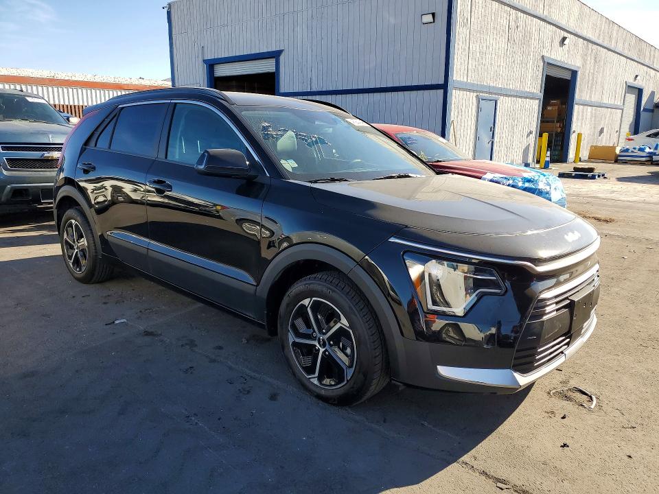 Продаж на аукціоні авто 2024 Kia Niro, vin: KNDCR3LE4R5135963, номер лоту: 46944946