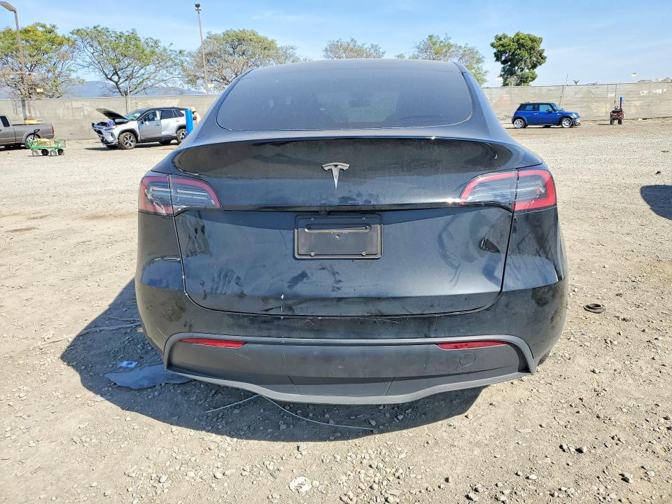 Продажа на аукционе авто 2025 Tesla Model Y, vin: 7SAYGDED6SF248746, номер лота: 46218266