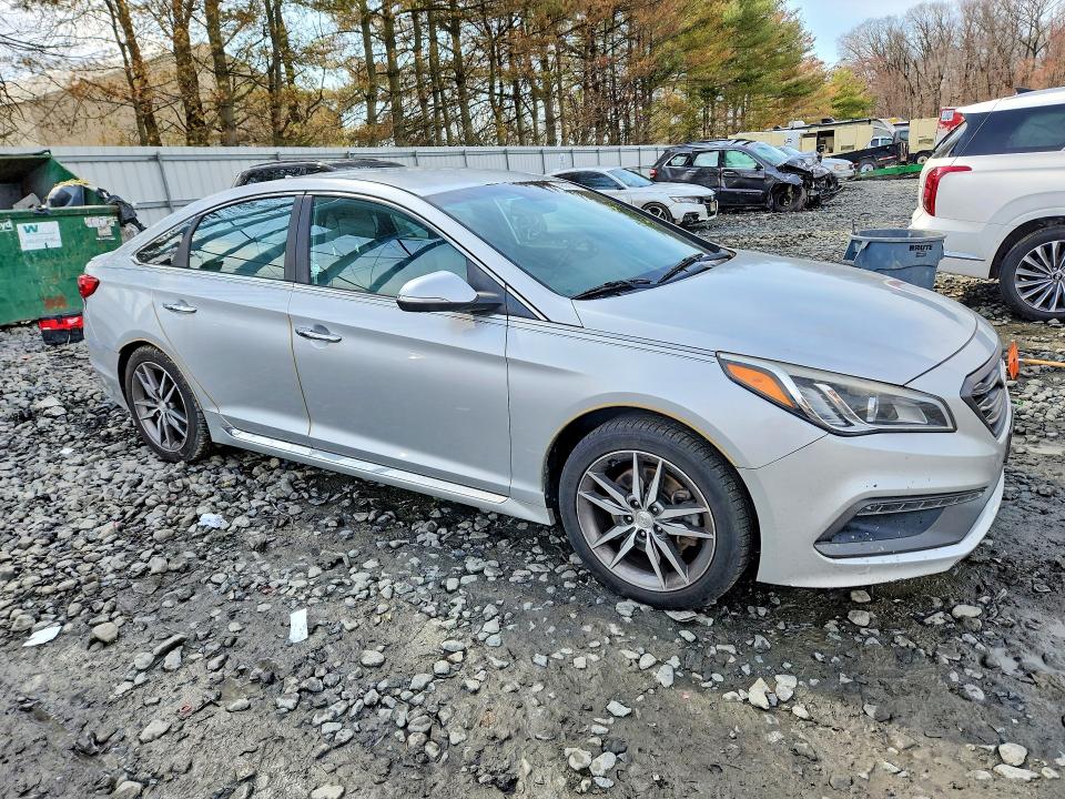 2015 Hyundai Sonata მანქანა იყიდება აუქციონზე, vin: 5NPE34AB3FH088137, აუქციონის ნომერი: 41971636
