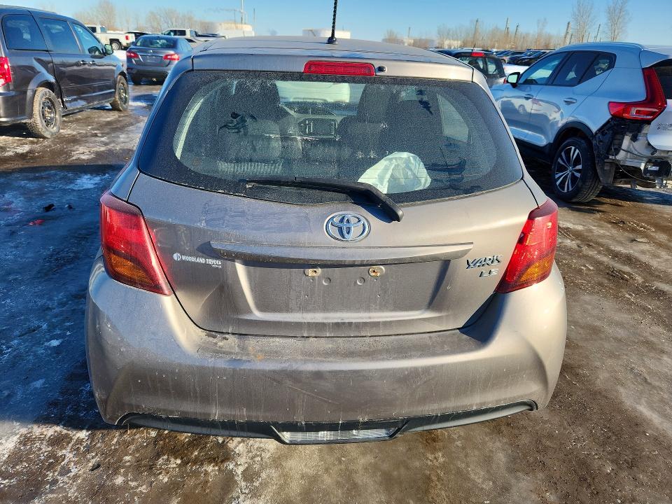 78981285 :رقم المزاد ، VNKKTUD32FA044894 vin ، 2015 Toyota Yaris مزاد بيع