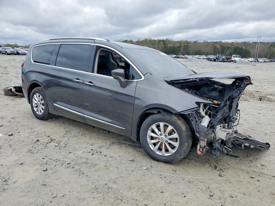 45760866 :رقم المزاد ، 2C4RC1BG9KR650761 vin ، 2019 Chrysler Pacifica مزاد بيع