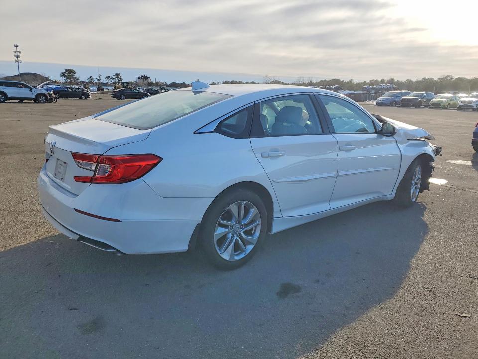 Продаж на аукціоні авто 2018 Honda Accord, vin: 1HGCV1F16JA180845, номер лоту: 79210915