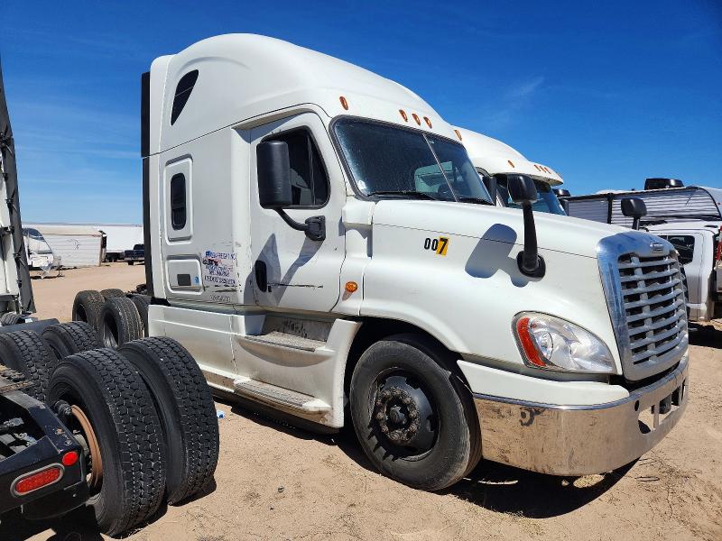 Продажа на аукционе авто 2018 Freightliner Cascadia 125, vin: 3AKJGLDR2JDJU7223, номер лота: 41627716