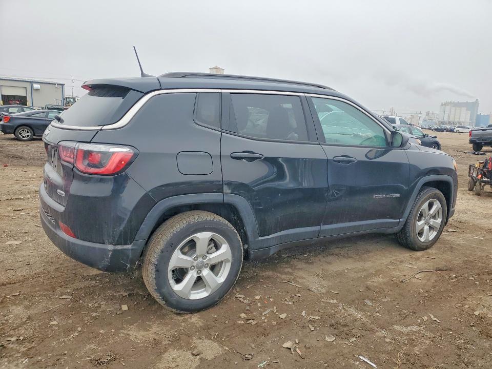 45619806 :رقم المزاد ، 3C4NJCBB9JT502495 vin ، 2018 Jeep Compass مزاد بيع
