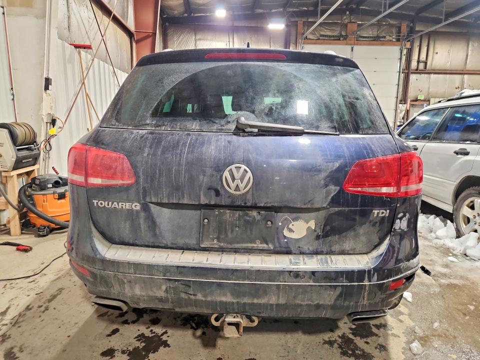 Aukcja sprzedaży 2011 Volkswagen Touareg, vin: WVGFK9BP9BD007393, numer aukcji: 45880226