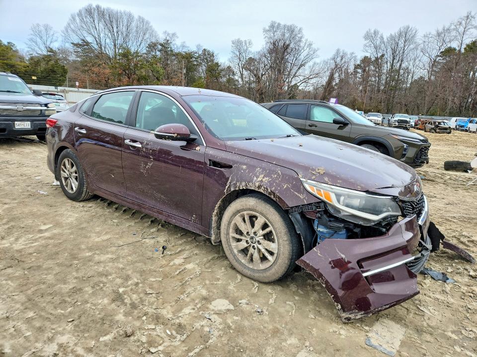Продаж на аукціоні авто 2018 Kia Optima, vin: 5XXGT4L38JG208419, номер лоту: 79117745