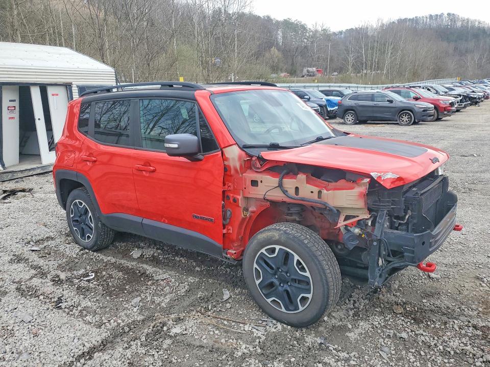 46528606 :رقم المزاد ، ZACCJBCT3GPC47271 vin ، 2016 Jeep Renegade مزاد بيع
